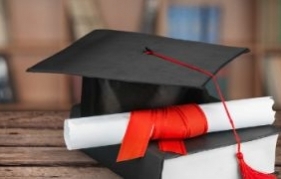 17 магистър-фармацевти се дипломират с отличен успех в МУ-Пловдив