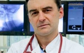 Проф. Иво Петров спаси лекар, получил емболия, докато дава анестезия при мозъчна операция в болница 