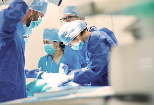 Онкохирургията спасява животи, а фертилитет-съхраняващата хирургия спасява бъдещето