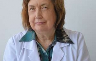 Доц. д-р Ирена Велчева  – един от авторите на „Учебник по нервни болести клинична неврология